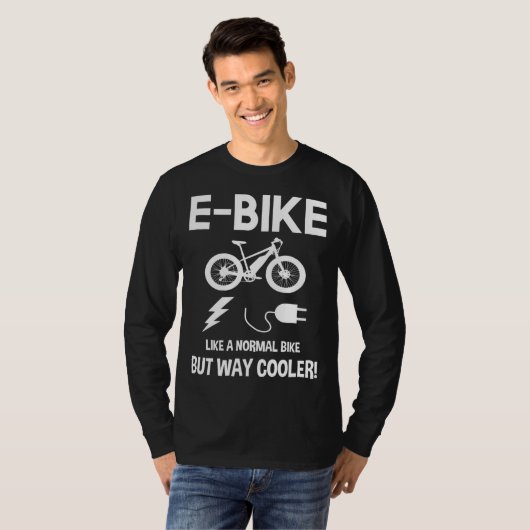 普通のバイクのようにEバイクが走るクール Tシャツ (正面フル)