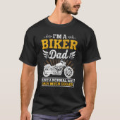 普通のバイクもしくは自転車に乗る人と同じようなパパパパだクール Tシャツ (正面)