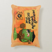 「普通の人々は私を怖がらせる」フランケンシュタインキャラクター アクセントクッション (裏面(縦))