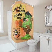 「普通の人々は私を怖がらせる」フランケンシュタインキャラクター シャワーカーテン (インサイチュ)