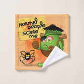 「普通の人々は私を怖がらせる」フランケンシュタインキャラクター バスタオルセット (ウォッシュタオル)