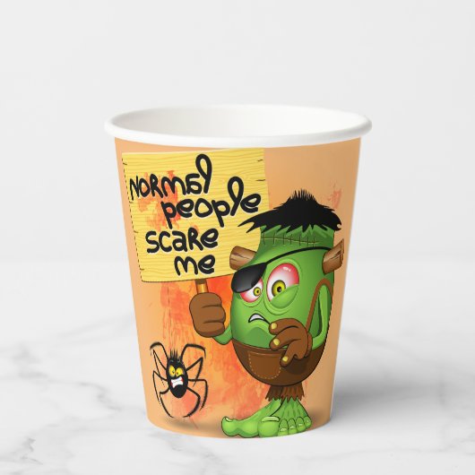 「普通の人々は私を怖がらせる」フランケンシュタインキャラクター 紙コップ (裏面)