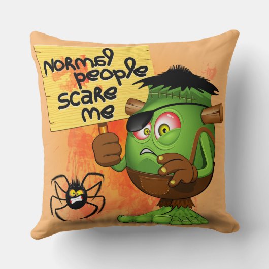 「普通の人は私を怖がらせる」ユーモアのあるフランケンシュタイン クッション (裏面)