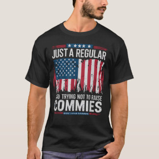 普通の父親やってるだけ Tシャツ