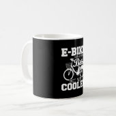 普通の自転車のように電子バイクがウェイ電気クールである コーヒーマグカップ (正面左)