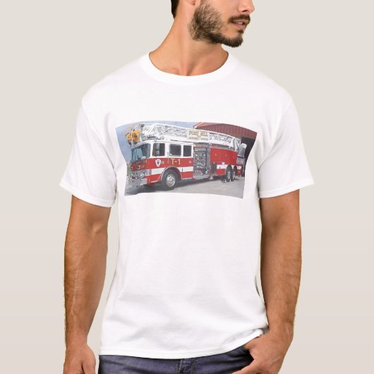 普通消防車 Tシャツ (正面)