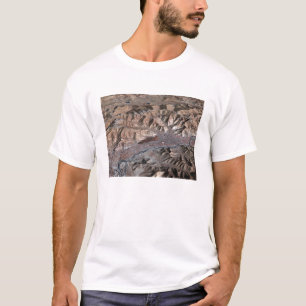 景色の三次元概観 Tシャツ