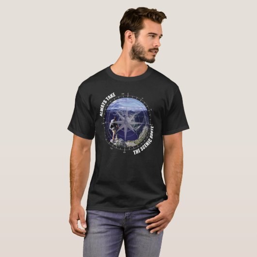 景色の良い道を進もう アドベンチャー好き Tシャツ (正面フル)