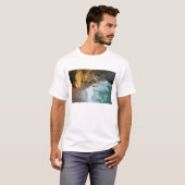 景色の良いMcWay Fallsがビーチと Tシャツ (正面フル)
