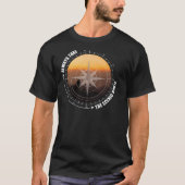 景色を楽しむのが好きなハイカーのためのグッズ Tシャツ (正面)