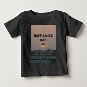 晴れた日と夜の願いのある黄金の夕日 ベビーTシャツ