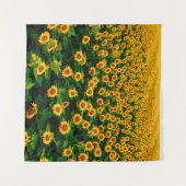 晴れた日に輝く黄色いひまわりの畑。  タペストリー (正面(横))