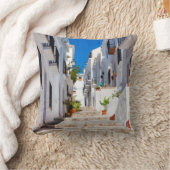 晴れた日のホワイトシティFrigilianaの空中表示  クッション (ブランケット)