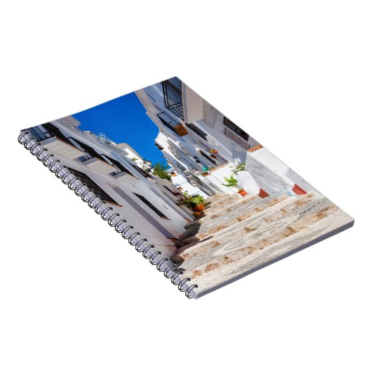 晴れた日のホワイトシティFrigilianaの空中表示 ノートブック (右側)