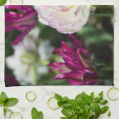 晴れた日の明るいピンクのチューリップ キッチンタオル (折り畳み)