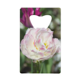 晴れた日の明るいピンクのチューリップ クレジットカード栓抜き