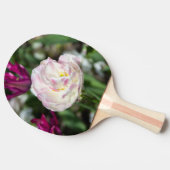 晴れた日の明るいピンクのチューリップ 卓球ラケット (横)
