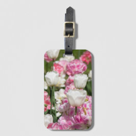 晴れた日の明るい白とピンクのチューリップ ラゲッジタグ