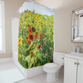 晴れ鮮やかの日の夏のひまわり畑 シャワーカーテン (インサイチュ)