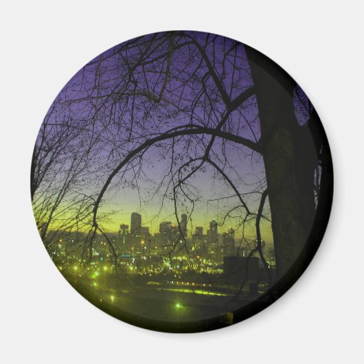 暁のシアトルの眺め マグネット (正面)