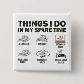 暇な時の本の中でする事 缶バッジ (正面)