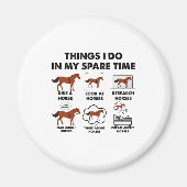 暇な時の馬で行う女のおもしろい子 マグネット (正面)