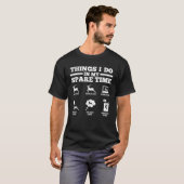 暇な時間にするシカたち Tシャツ (正面フル)