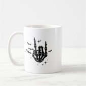 暑い女の子の夏を過ごす不気味シーズンの寒さ コーヒーマグカップ (左)