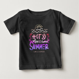暑素晴らし夏名前をカスタムする ベビーTシャツ