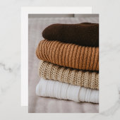 暖かいニットの冬のセーターの居心地の良いスタック 箔招待状 (正面/裏面)