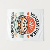 暖かいパイズウォーマーモーメント – 居心地の良い秋デザイン タペストリー (正面(横))