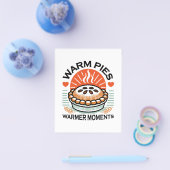 暖かいパイズウォーマーモーメント – 居心地の良い秋デザイン チラシ (シングル)