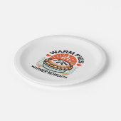 暖かいパイズウォーマーモーメント – 居心地の良い秋デザイン ペーパープレート (アングル)