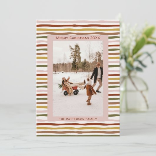 暖かい地球トーン手描きボホフォトクリスマス シーズンカード (スタンド正面)