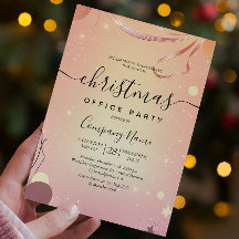 暖かい気分とピンクのクリスマスオフィスのパーティー