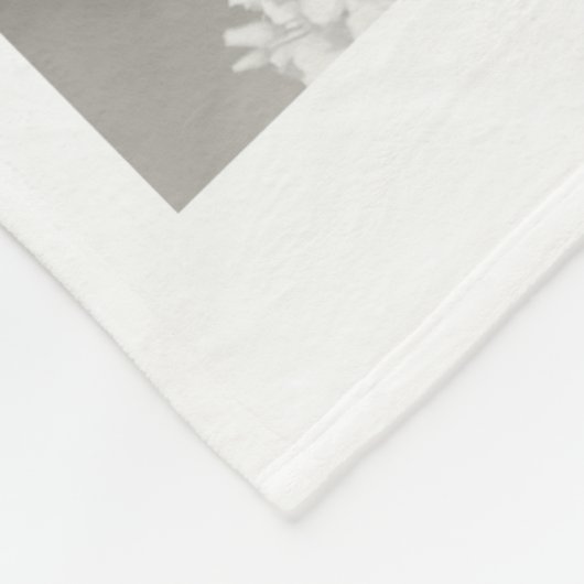 暖かい灰色のモダンなモノグラムの最小主義の写真のコラージュ フリースブランケット (角)