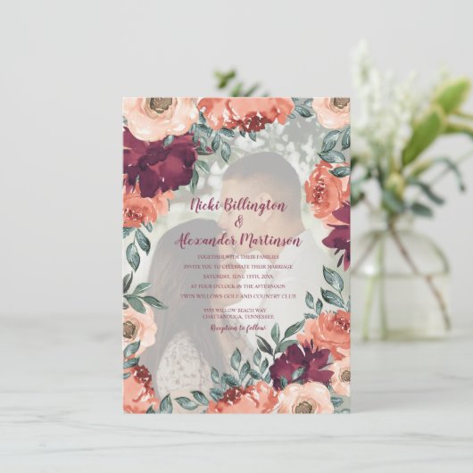 暖かい焼けオレンジのバーガンディ結婚フローラの写真 招待状 (スタンド正面)