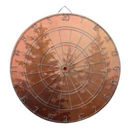 暖かい色の霧深いヒマラヤスギ木 ダーツボード