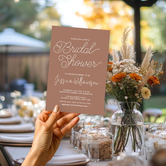 暖モダンかい茶色の白タイポグラフィブライダルシャワー 招待状