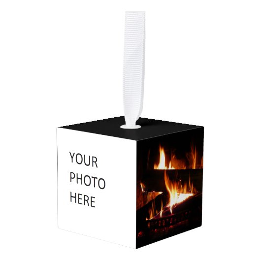 暖冬シーン撮影の暖炉 キューブオーナメント (正面アングル)