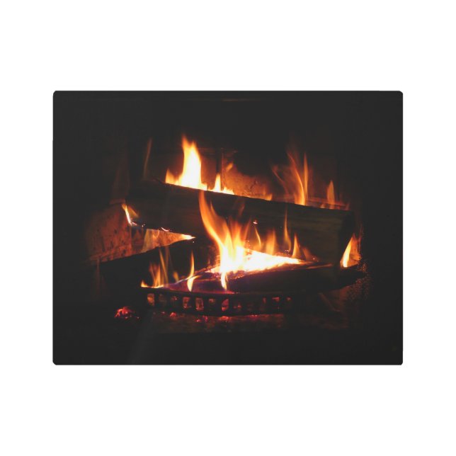 暖冬シーン撮影の暖炉 メタルプリント (正面)
