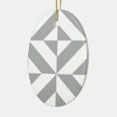 暖灰色のジオメトリックデコキューブパターン セラミックオーナメント (左)
