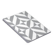 暖灰色のジオメトリックデコキューブパターン ノートブック (右側)