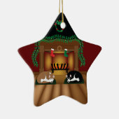 暖炉のオーナメントによって眠っている休日のハスキー セラミックオーナメント (右)