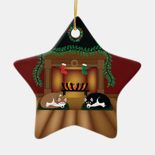 暖炉のオーナメントによって眠っている休日のハスキー セラミックオーナメント (正面)