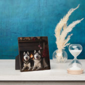 暖炉のクリスマスまでにアラスカン・マラムテ フォトプラーク (インサイチュ)