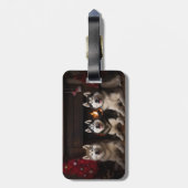 暖炉のクリスマスまでにアラスカン・マラムテ ラゲッジタグ (裏面縦)