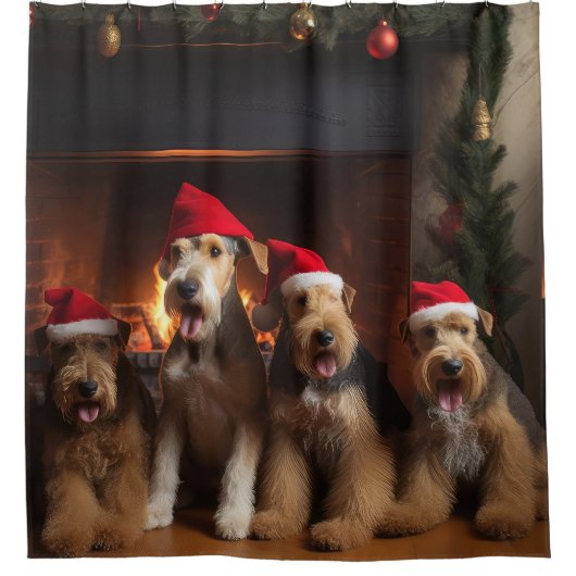 暖炉のクリスマスまでにエールを シャワーカーテン (正面)