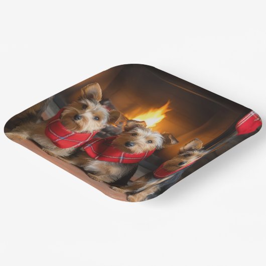 暖炉のクリスマスまでにオーストラリアのテリア ペーパープレート (傾斜あり)