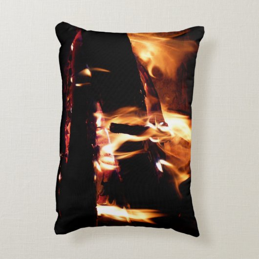 暖炉の中の丸太 アクセントクッション (裏面(縦))